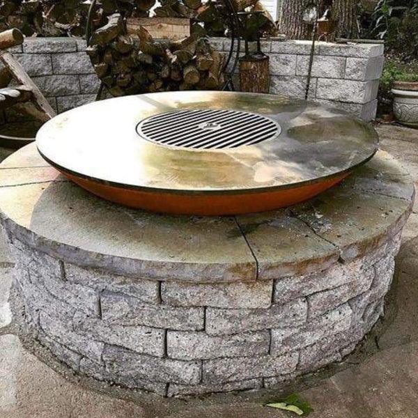 Arteflame - Classic 40" Black Label Fire Bowl with Cooktop - Fire Pit Stock