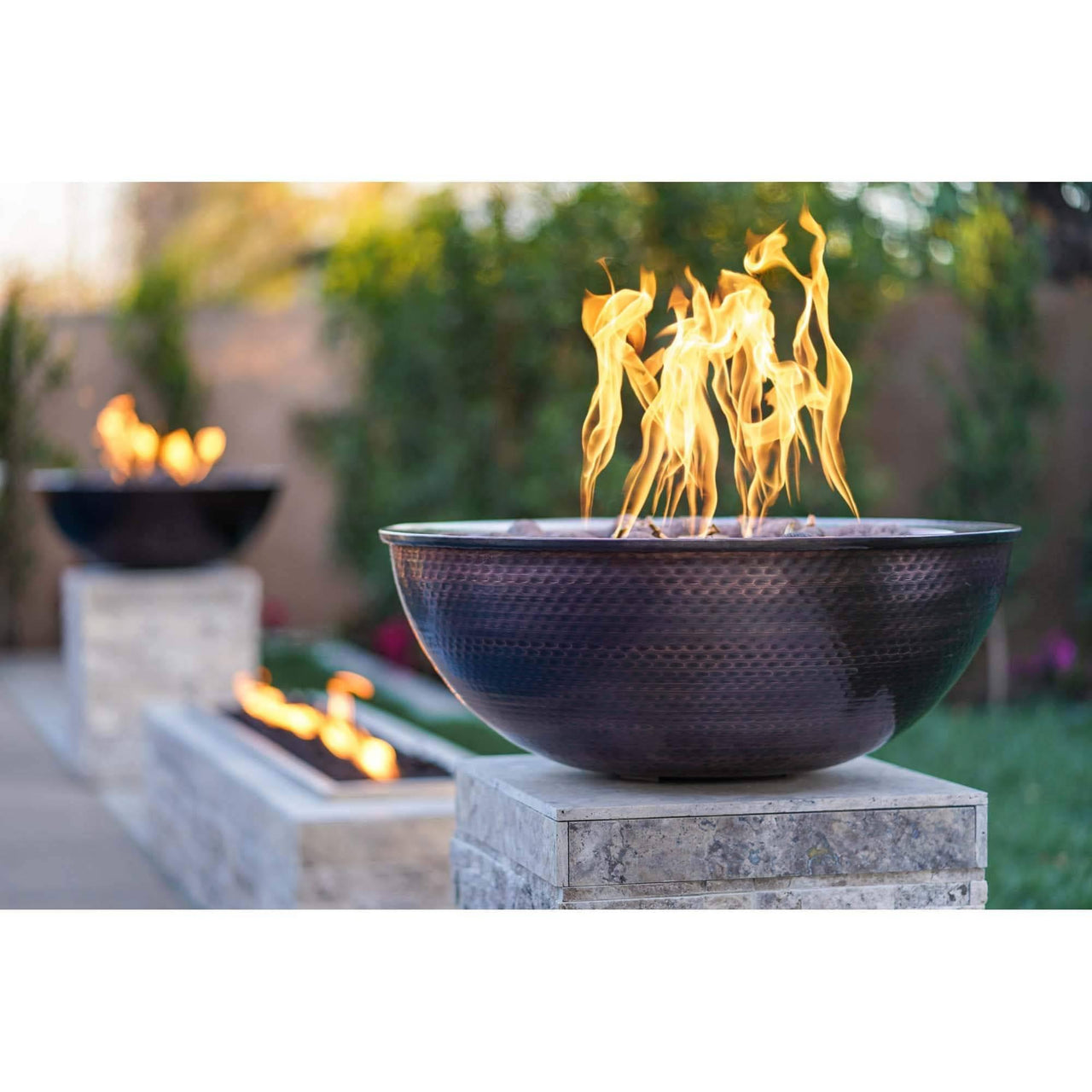 The Outdoor Plus - Sedona 27" Round Hammered Copper Fire Bowl OPT-27RCPRFO - Fire Pit Stock